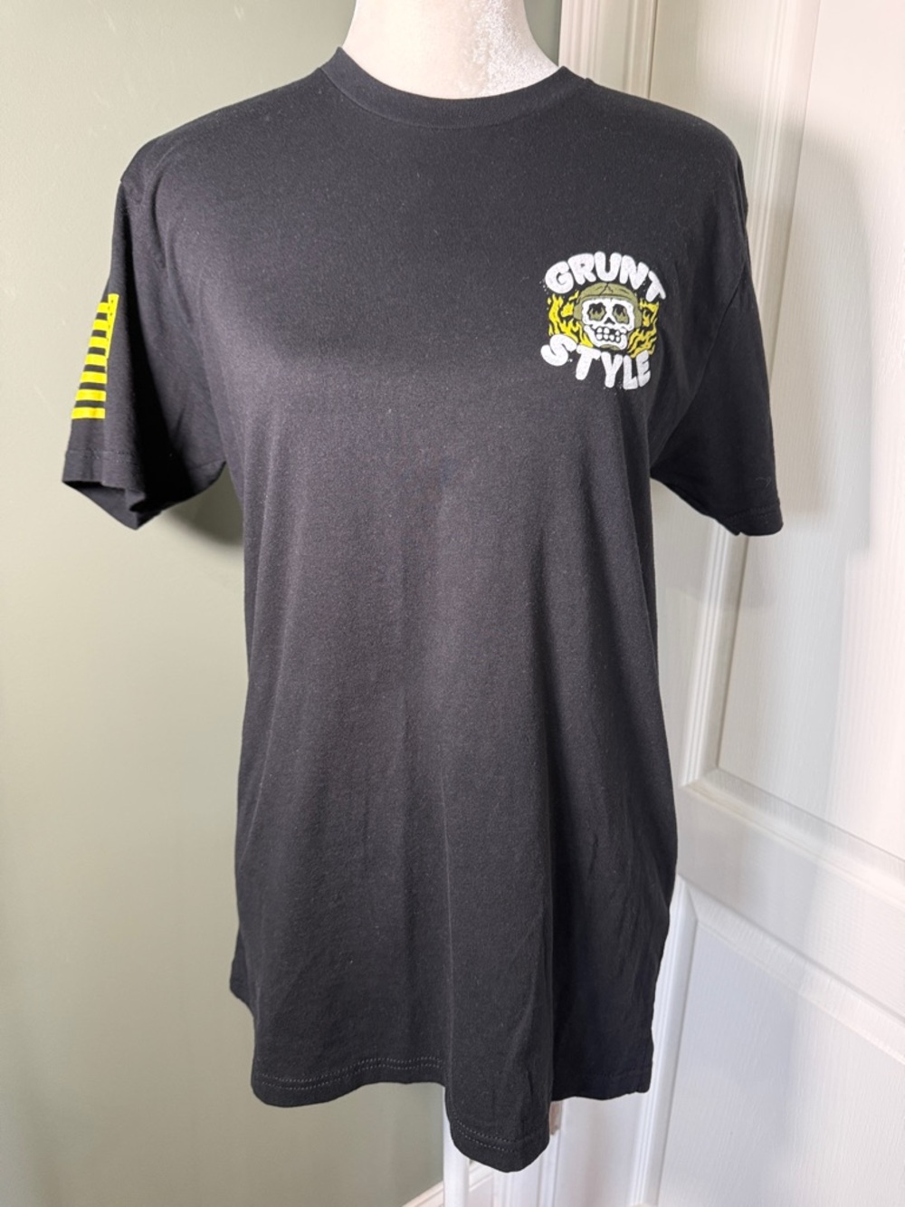 Grunt Style Give Em Hell Skull Graphic Tee Black Short Sleeve Shirt Size L
